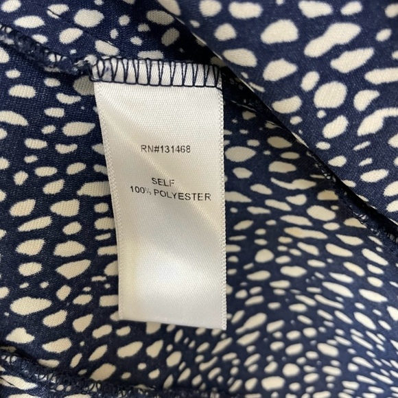 AVARA Flutter Sleeve Tie V-Neck Blouse Top Navy Blue Print Ruffle Women’s Large - Picture 2 of 8